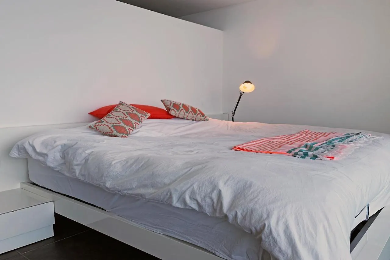 Luxe Penthouse Centrum L'Escala 300M Strand-8Pax Wifi 2Parking Apartment