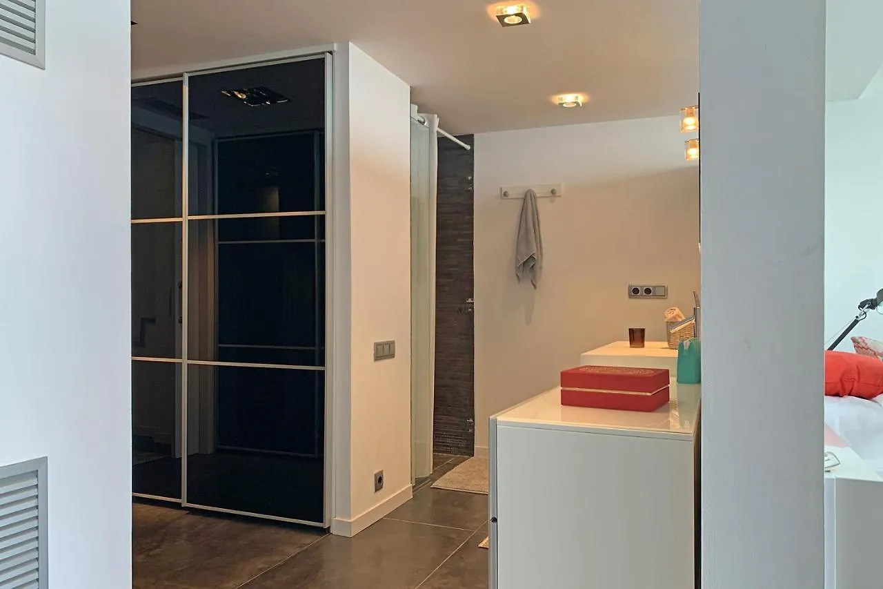 Luxe Penthouse Centrum L'Escala 300M Strand-8Pax Wifi 2Parking 0*,  Spain